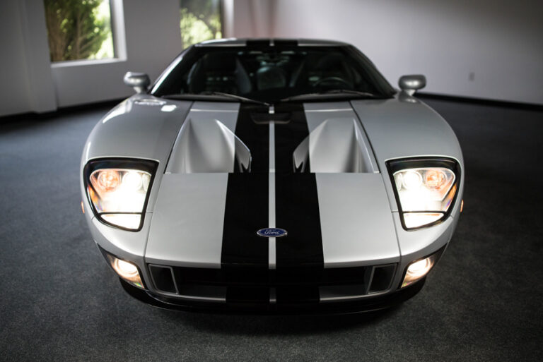 2005-Ford-GT1