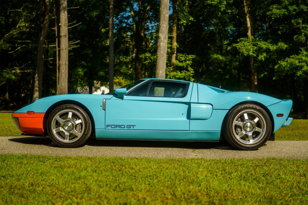 MPM Cars - 2006 Ford GT Heritage Edition